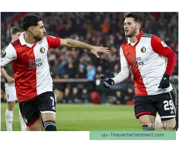 亨德森冬窗正式加盟阿贾克斯迎来新赛季挑战